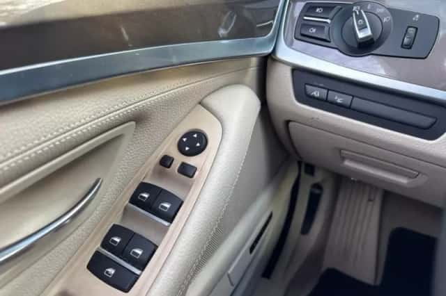 BMW 5-Serie (2014) thumbnail 20