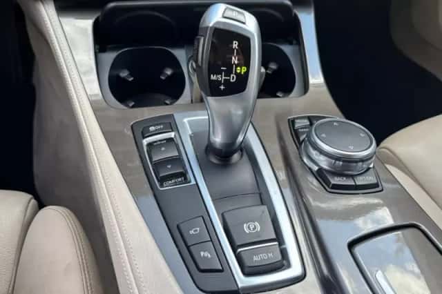 BMW 5-Serie (2014) thumbnail 22