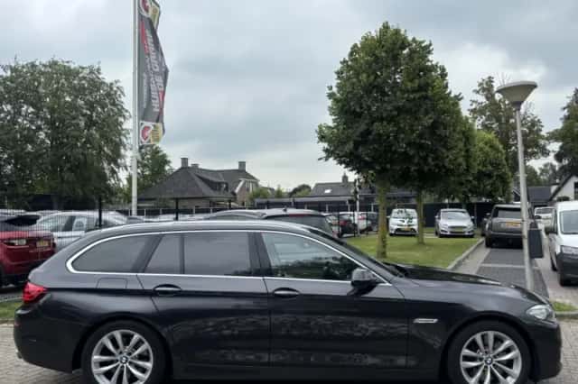 BMW 5-Serie (2014) thumbnail 4