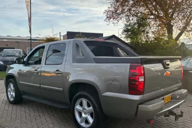 Chevrolet Avalanche (2007) thumbnail 17