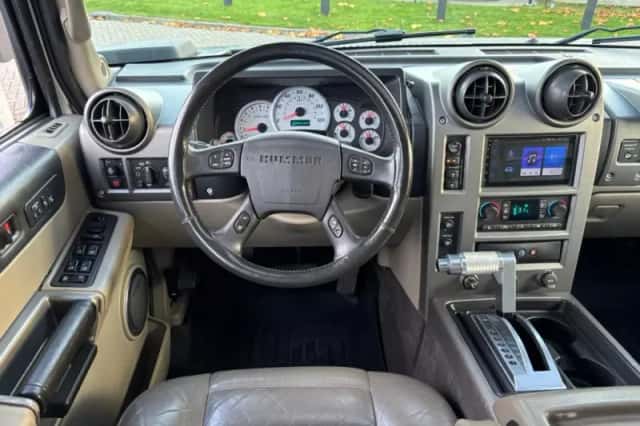 Hummer H2 (2003) thumbnail 9