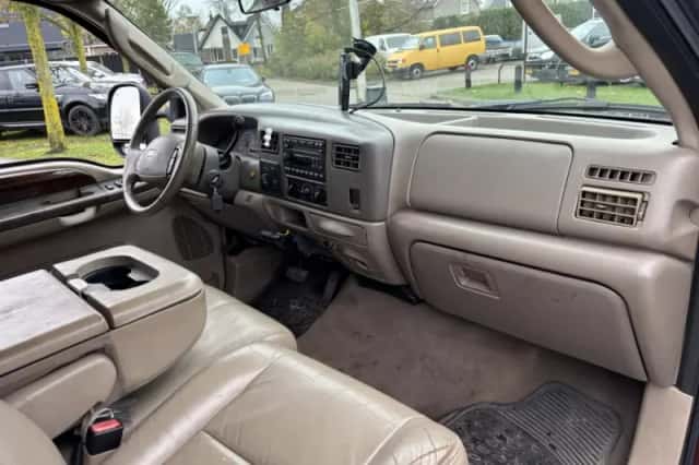 Ford USA F-350 (2004) thumbnail 12