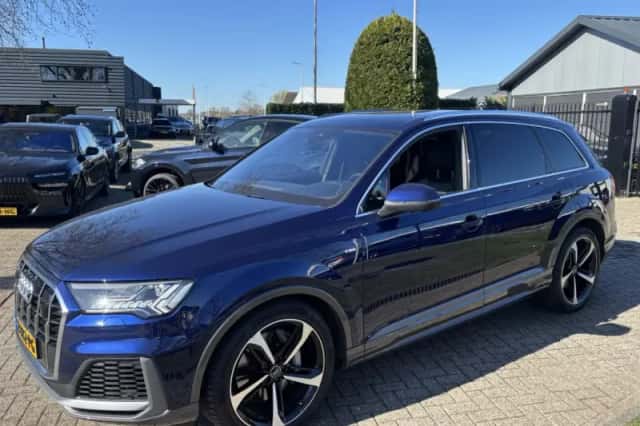Audi Q7 (2020) thumbnail 8