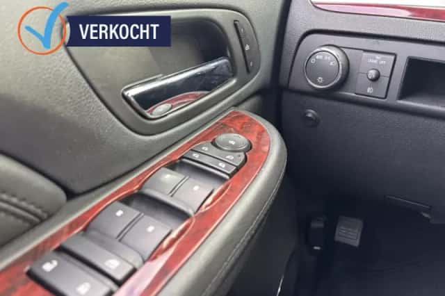 Cadillac Escalade (2009) thumbnail 20