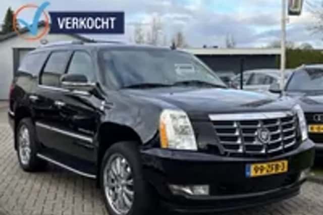 Cadillac Escalade (2009) thumbnail 26