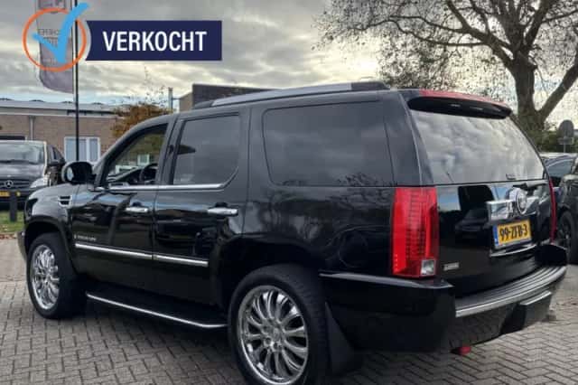 Cadillac Escalade (2009) thumbnail 7