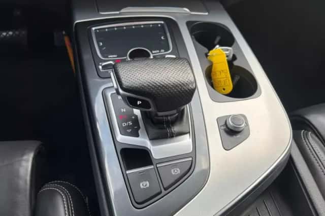 Audi Q7 (2016) thumbnail 16