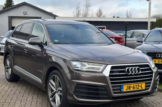 Audi Q7 (2016) thumbnail 3