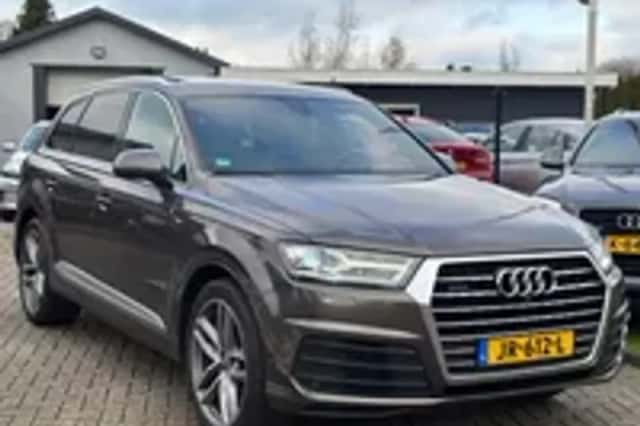Audi Q7 (2016) thumbnail 26