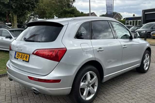 Audi Q5 (2009) thumbnail 4