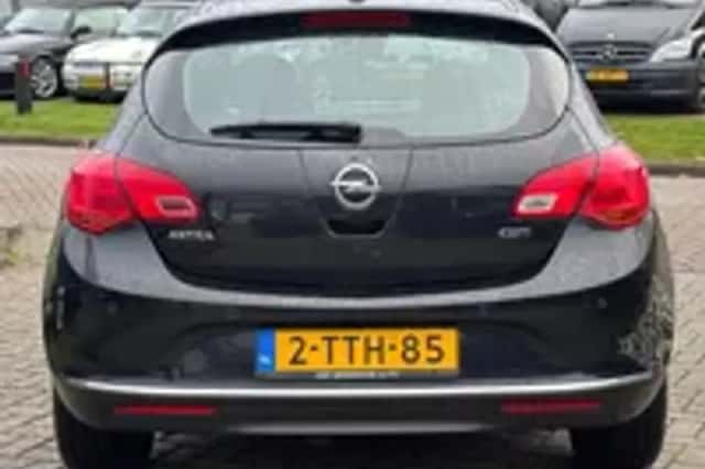 Opel Astra (2014) thumbnail 24