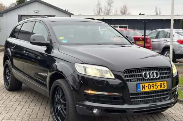 Audi Q7 (2006) thumbnail 3