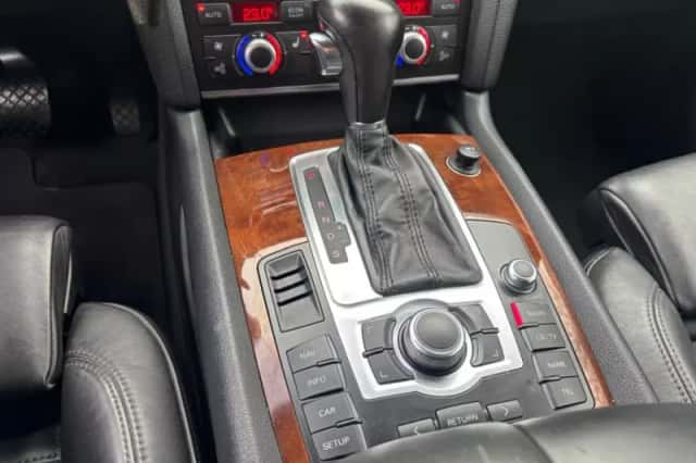 Audi Q7 (2006) thumbnail 15