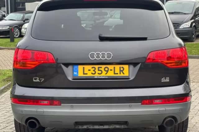 Audi Q7 (2006) thumbnail 6