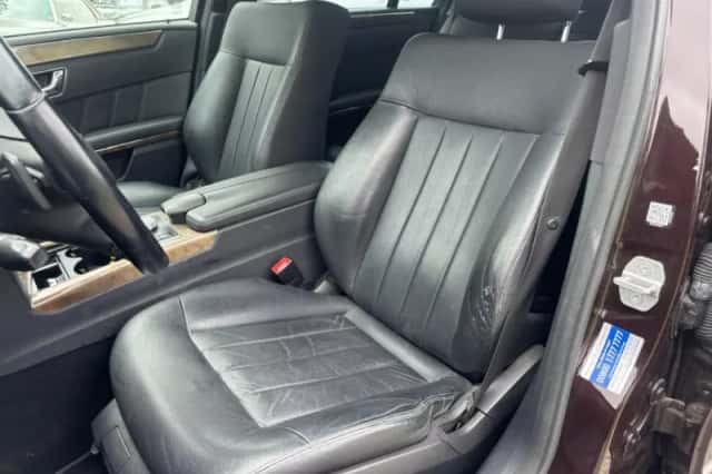 Mercedes-Benz E-Klasse (2009) thumbnail 12