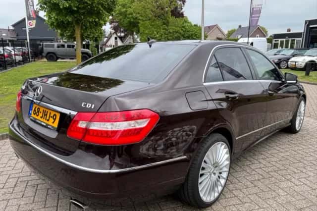 Mercedes-Benz E-Klasse (2009) thumbnail 5