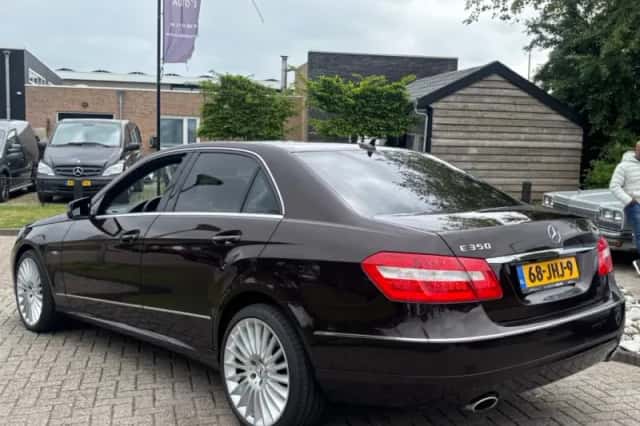 Mercedes-Benz E-Klasse (2009) thumbnail 7