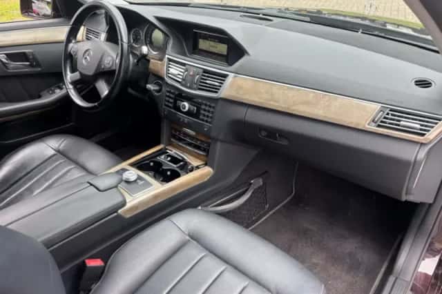 Mercedes-Benz E-Klasse (2009) thumbnail 10