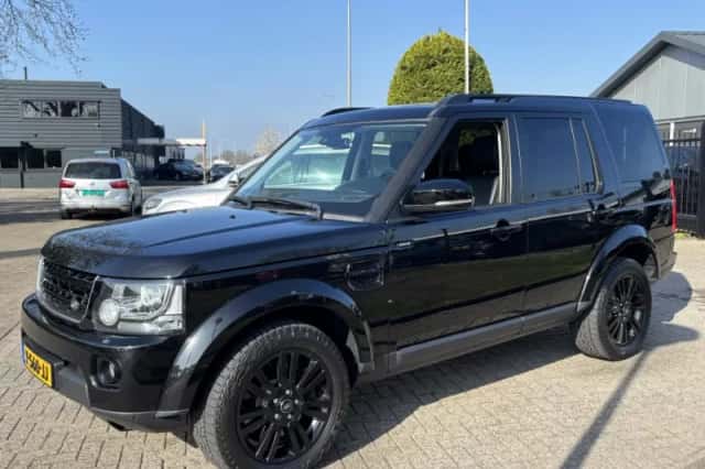 Land Rover Discovery (2014) thumbnail 8