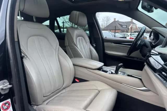 BMW X6 (2015) thumbnail 16