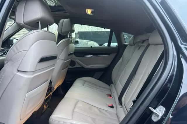 BMW X6 (2015) thumbnail 18