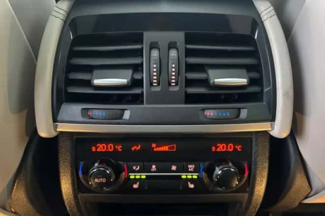 BMW X6 (2015) thumbnail 19