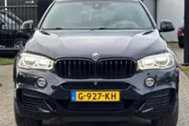 BMW X6 (2015) thumbnail 25
