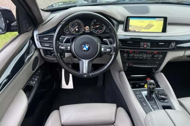 BMW X6 (2015) thumbnail 9
