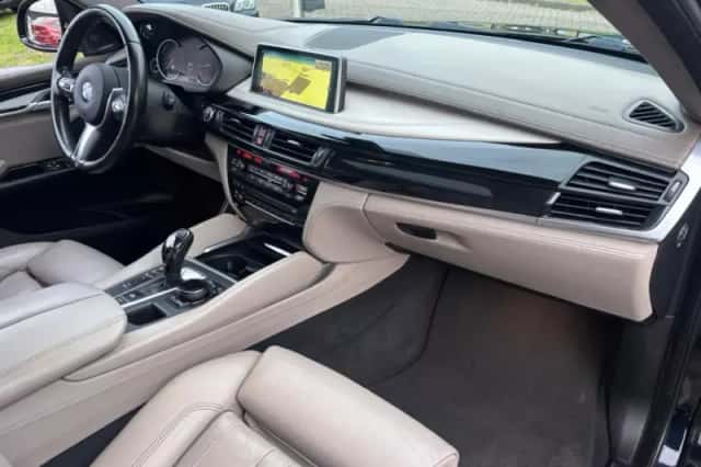 BMW X6 (2015) thumbnail 10