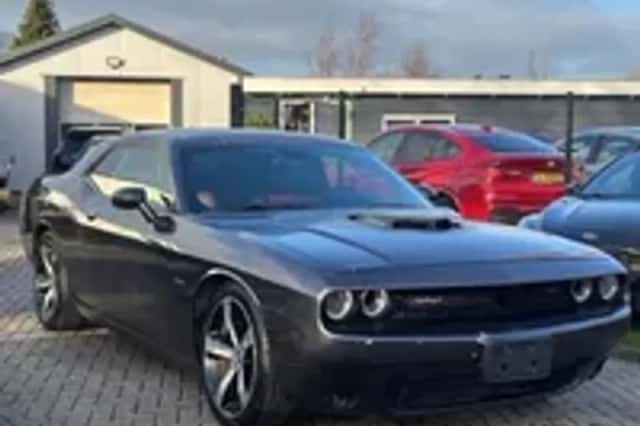 Dodge Challenger (2016) thumbnail 21