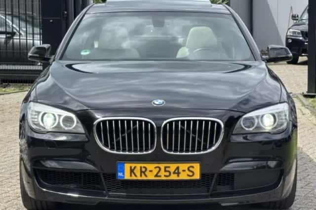 BMW 7-Serie (2012) thumbnail 2