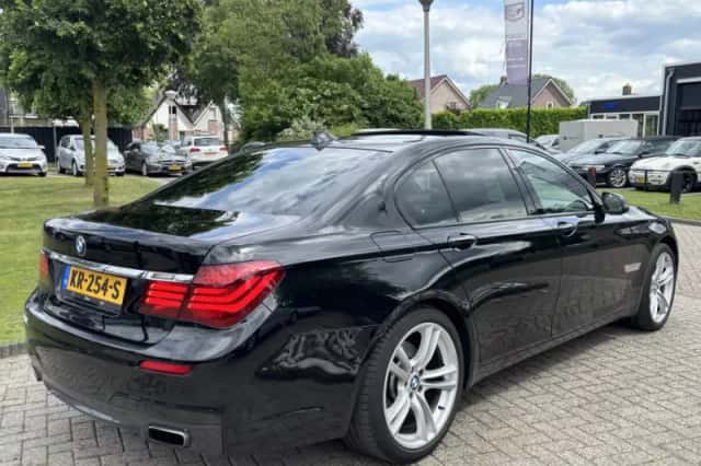 BMW 7-Serie (2012) thumbnail 5