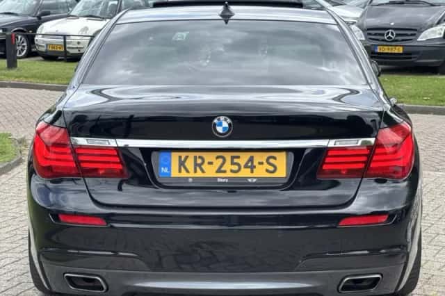 BMW 7-Serie (2012) thumbnail 6