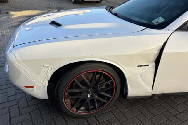 Dodge Challenger (2016) thumbnail 21