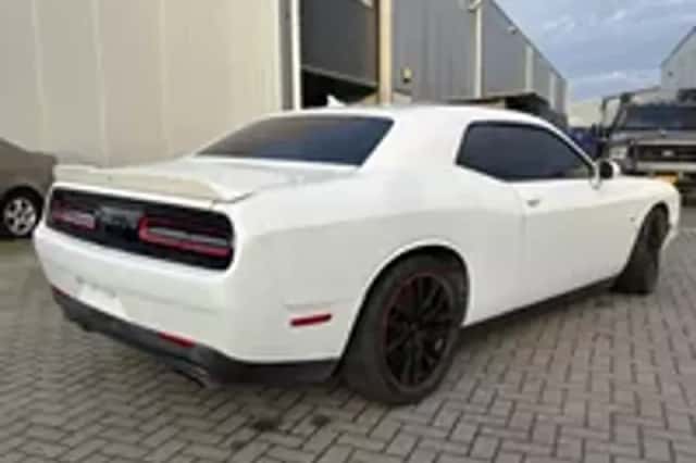 Dodge Challenger (2016) thumbnail 28