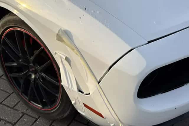 Dodge Challenger (2016) thumbnail 8
