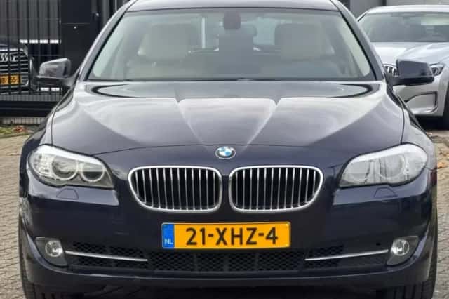 BMW 5-Serie (2012) thumbnail 2