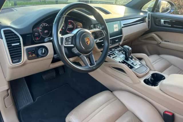 Porsche Cayenne (2018) thumbnail 13
