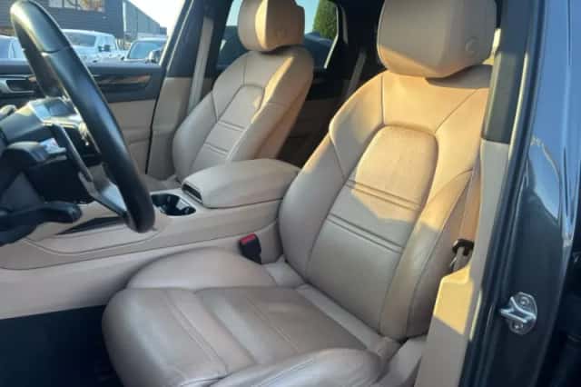 Porsche Cayenne (2018) thumbnail 14