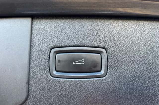 Porsche Cayenne (2018) thumbnail 21
