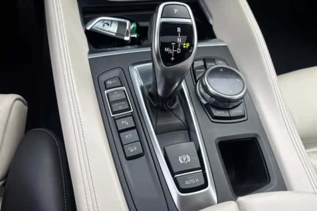 BMW X6 (2015) thumbnail 15