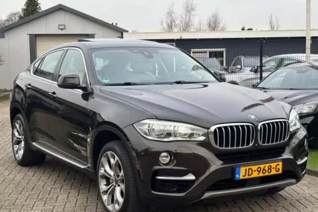 BMW X6 (2015) thumbnail 3