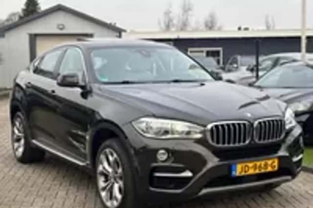 BMW X6 (2015) thumbnail 26