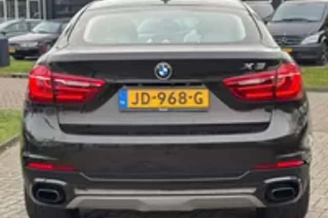 BMW X6 (2015) thumbnail 28