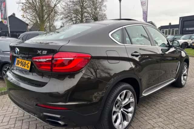 BMW X6 (2015) thumbnail 4