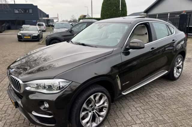 BMW X6 (2015) thumbnail 9