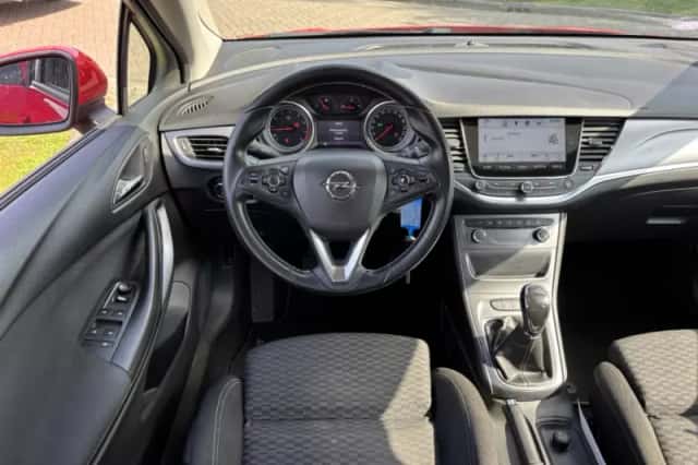 Opel Astra (2015) thumbnail 11