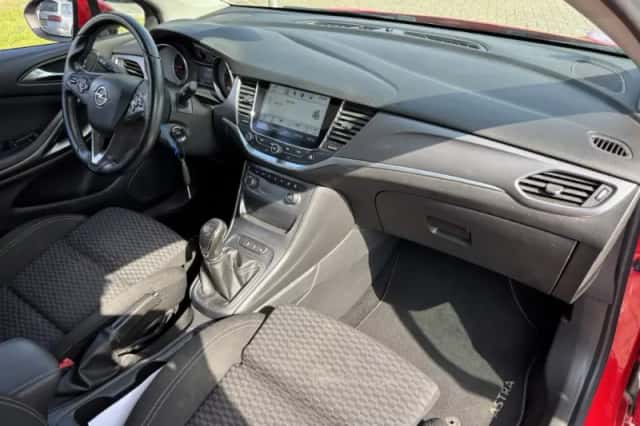 Opel Astra (2015) thumbnail 12
