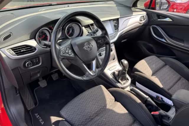 Opel Astra (2015) thumbnail 15