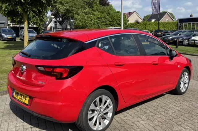 Opel Astra (2015) thumbnail 5
